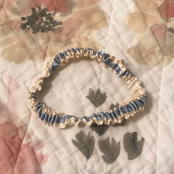 “Something Blue” Garter Set - Picture 6 of 7